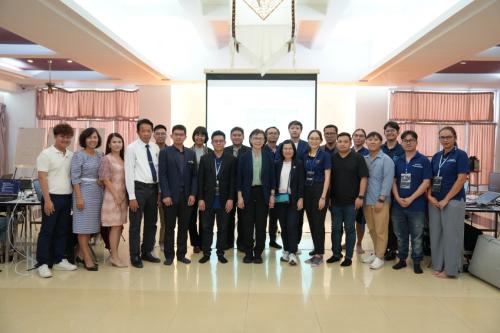 DSC04118-Medium