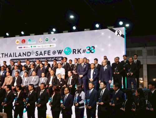 LINE ALBUM Save-at-work-38 260624 41
